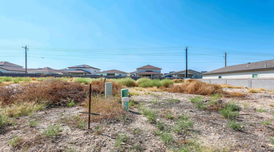 517 Journey Loop, LAREDO, Texas 78045, 3 Bedrooms Bedrooms, 6 Rooms Rooms,3 BathroomsBathrooms,Residential,For Sale,517 Journey Loop,20254789