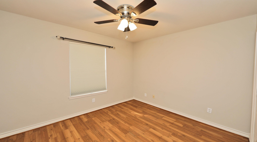 510 Shiloh Dr, Laredo, Texas 78045, 3 Bedrooms Bedrooms, 5 Rooms Rooms,2 BathroomsBathrooms,Residential,For Rent,510 Shiloh Dr,20254793