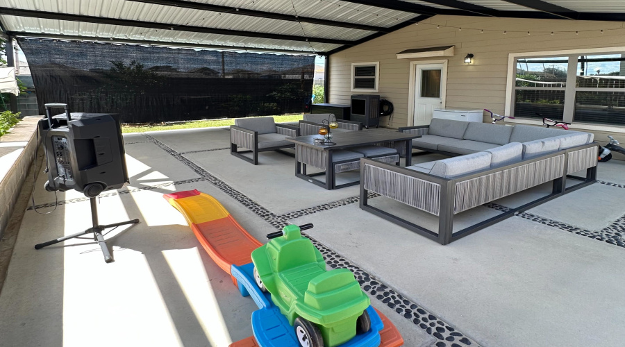 4301 Regina Dr., Laredo, Texas 78046, 3 Bedrooms Bedrooms, 5 Rooms Rooms,2 BathroomsBathrooms,Residential,For Sale,4301 Regina Dr.,20254795