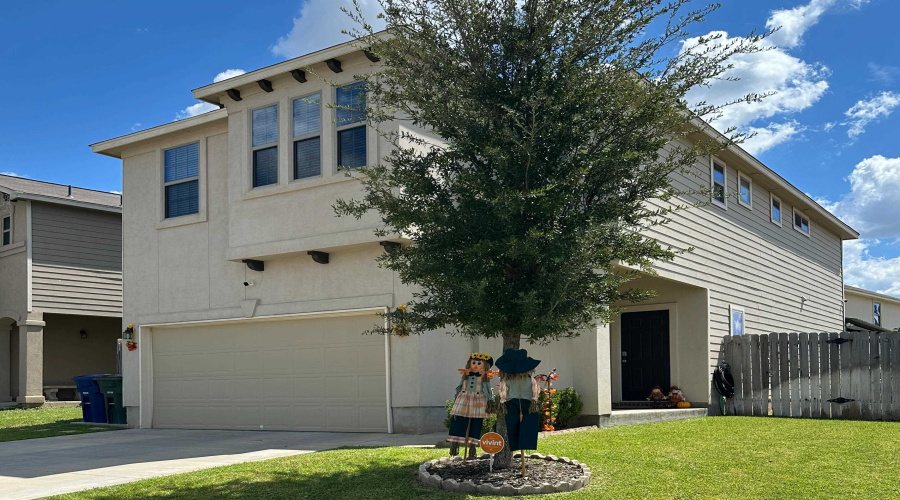 4301 Regina Dr., Laredo, Texas 78046, 3 Bedrooms Bedrooms, 5 Rooms Rooms,2 BathroomsBathrooms,Residential,For Sale,4301 Regina Dr.,20254795