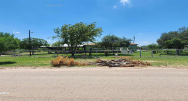 268 Wawi Tijerina Rd., Laredo, Texas 78043, 2 Bedrooms Bedrooms, 5 Rooms Rooms,2 BathroomsBathrooms,Residential,For Sale,268 Wawi Tijerina Rd.,20254796