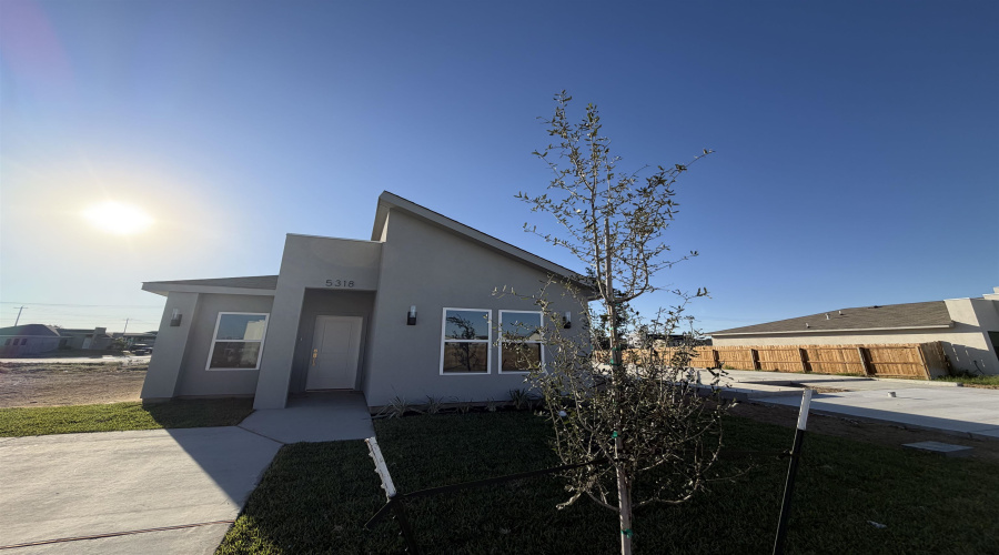 5318 Aceituno Dr., LAREDO, Texas 78046, 3 Bedrooms Bedrooms, 5 Rooms Rooms,2 BathroomsBathrooms,Residential,For Sale,5318 Aceituno Dr.,20254797