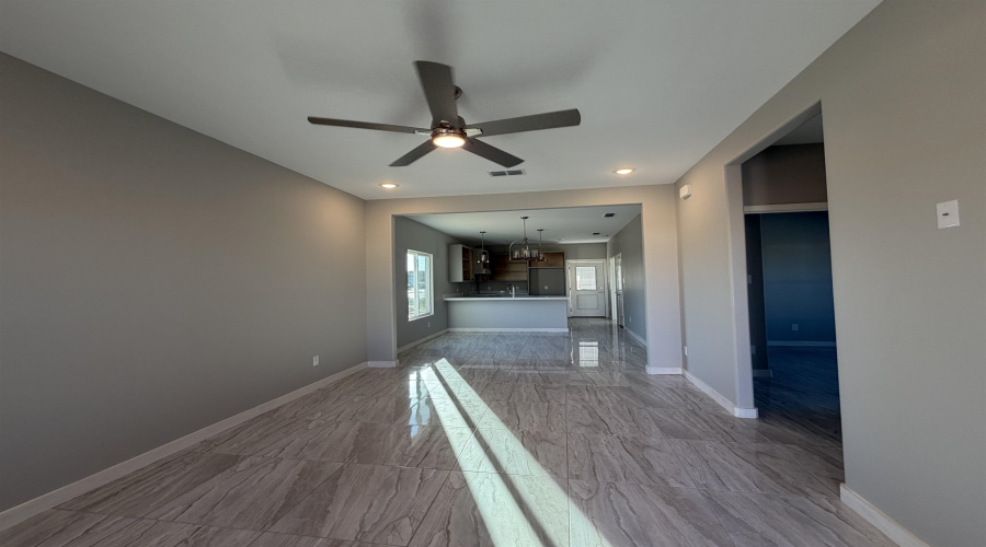 5318 Aceituno Dr., LAREDO, Texas 78046, 3 Bedrooms Bedrooms, 5 Rooms Rooms,2 BathroomsBathrooms,Residential,For Sale,5318 Aceituno Dr.,20254797