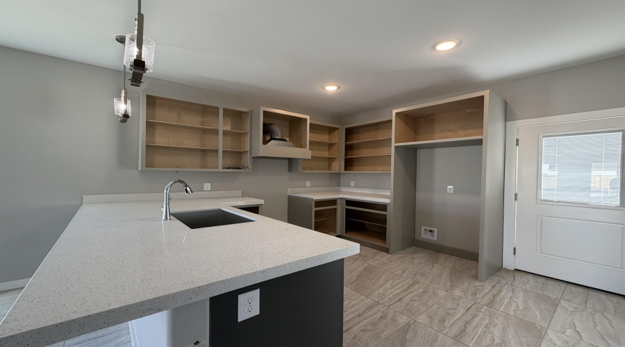 5318 Aceituno Dr., LAREDO, Texas 78046, 3 Bedrooms Bedrooms, 5 Rooms Rooms,2 BathroomsBathrooms,Residential,For Sale,5318 Aceituno Dr.,20254797