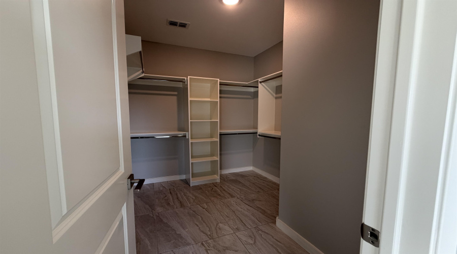 5318 Aceituno Dr., LAREDO, Texas 78046, 3 Bedrooms Bedrooms, 5 Rooms Rooms,2 BathroomsBathrooms,Residential,For Sale,5318 Aceituno Dr.,20254797