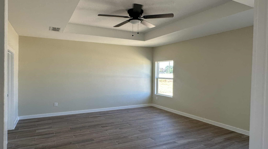 2410 Durazno Ct., Laredo, Texas 78046-8009, 4 Bedrooms Bedrooms, 6 Rooms Rooms,2 BathroomsBathrooms,Residential,For Sale,2410 Durazno Ct.,20254801