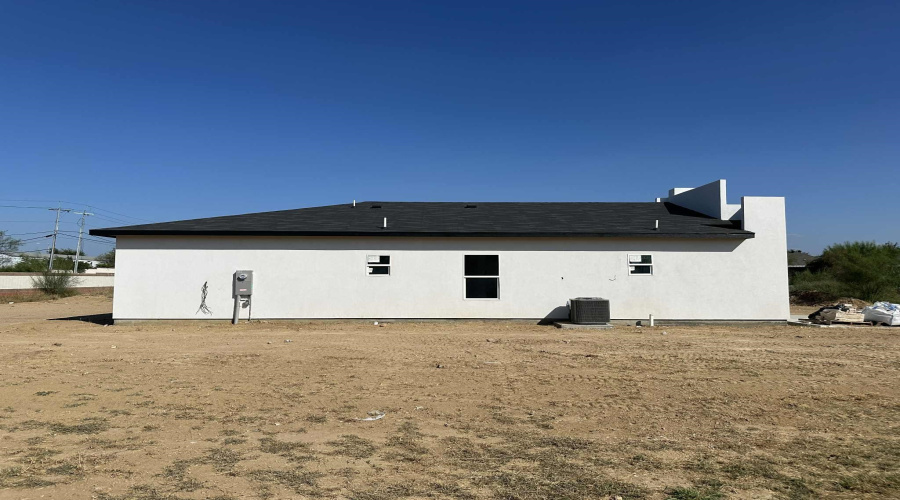 2410 Durazno Ct., Laredo, Texas 78046-8009, 4 Bedrooms Bedrooms, 6 Rooms Rooms,2 BathroomsBathrooms,Residential,For Sale,2410 Durazno Ct.,20254801