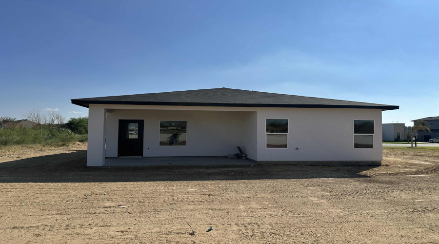 2410 Durazno Ct., Laredo, Texas 78046-8009, 4 Bedrooms Bedrooms, 6 Rooms Rooms,2 BathroomsBathrooms,Residential,For Sale,2410 Durazno Ct.,20254801