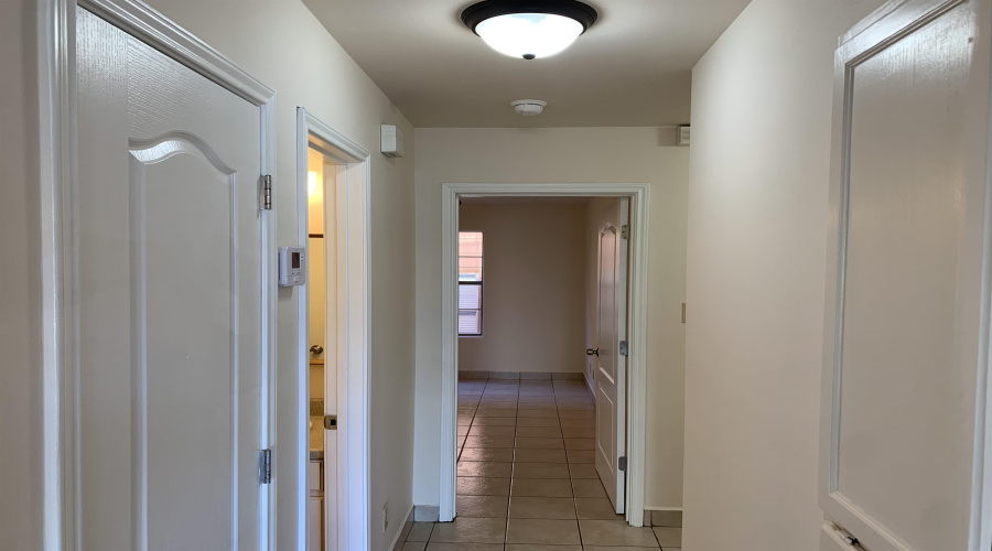 1752 Tiara Trl, Laredo, Texas 78045, 2 Bedrooms Bedrooms, 5 Rooms Rooms,2 BathroomsBathrooms,Residential,For Rent,1752 Tiara Trl,20254802