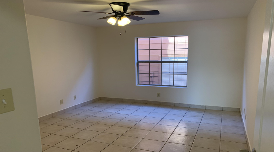 1752 Tiara Trl, Laredo, Texas 78045, 2 Bedrooms Bedrooms, 5 Rooms Rooms,2 BathroomsBathrooms,Residential,For Rent,1752 Tiara Trl,20254802