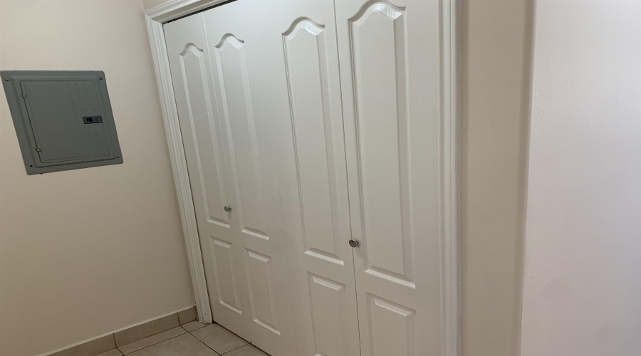 1752 Tiara Trl, Laredo, Texas 78045, 2 Bedrooms Bedrooms, 5 Rooms Rooms,2 BathroomsBathrooms,Residential,For Rent,1752 Tiara Trl,20254802