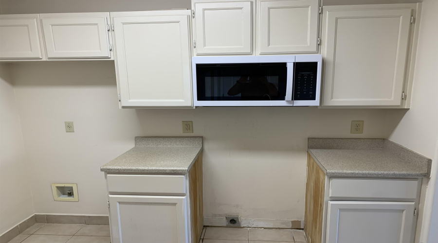 1752 Tiara Trl, Laredo, Texas 78045, 2 Bedrooms Bedrooms, 5 Rooms Rooms,2 BathroomsBathrooms,Residential,For Rent,1752 Tiara Trl,20254802