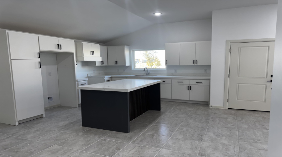 5005 Carambola Ln., Laredo, Texas 78046, 3 Bedrooms Bedrooms, 5 Rooms Rooms,2 BathroomsBathrooms,Residential,For Sale,5005 Carambola Ln.,20254803