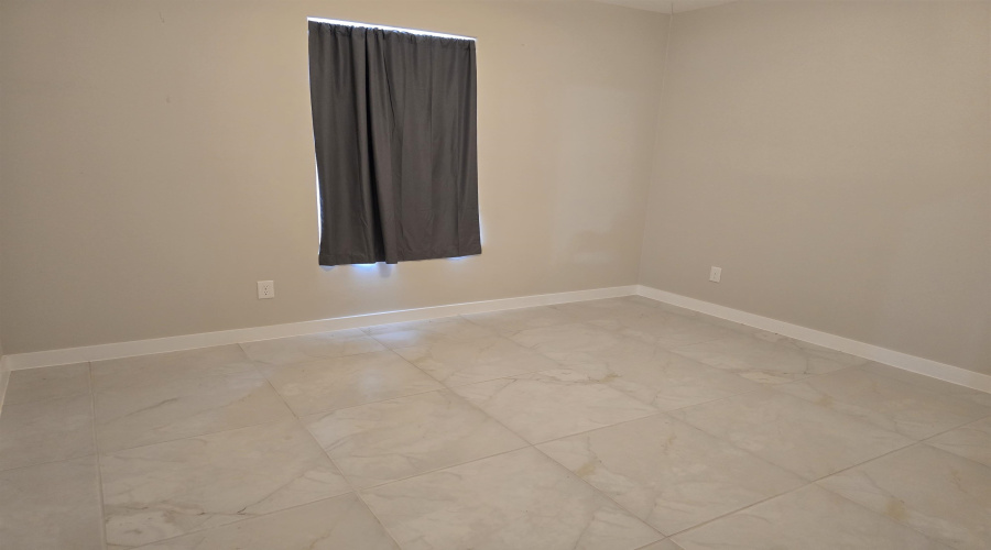 7108 El Meson Dr, Laredo, Texas 78043-2296, 3 Bedrooms Bedrooms, 5 Rooms Rooms,2 BathroomsBathrooms,Residential,For Sale,7108 El Meson Dr,20253034