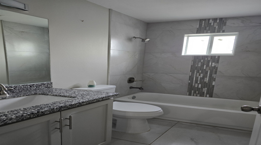 7108 El Meson Dr, Laredo, Texas 78043-2296, 3 Bedrooms Bedrooms, 5 Rooms Rooms,2 BathroomsBathrooms,Residential,For Sale,7108 El Meson Dr,20253034