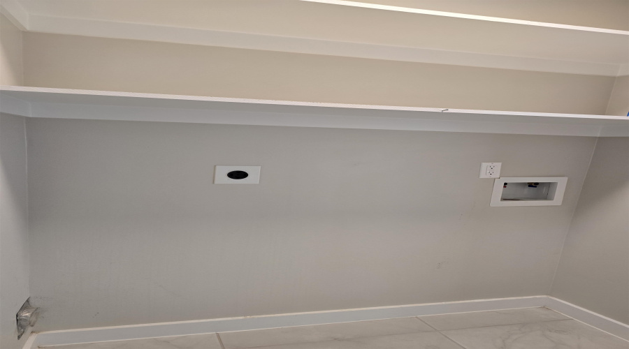 7108 El Meson Dr, Laredo, Texas 78043-2296, 3 Bedrooms Bedrooms, 5 Rooms Rooms,2 BathroomsBathrooms,Residential,For Sale,7108 El Meson Dr,20253034