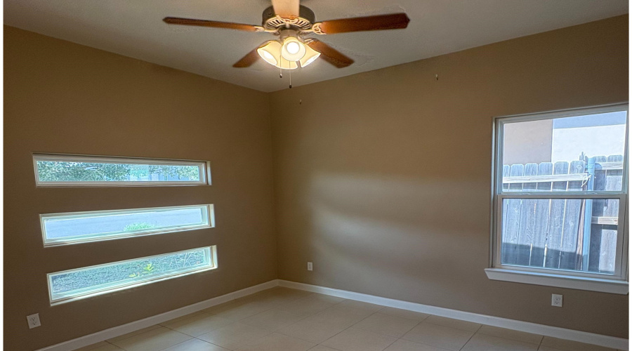 5711 Moses Lp., Laredo, Texas 78046, 3 Bedrooms Bedrooms, 5 Rooms Rooms,2 BathroomsBathrooms,Residential,For Sale,5711 Moses Lp.,20254193