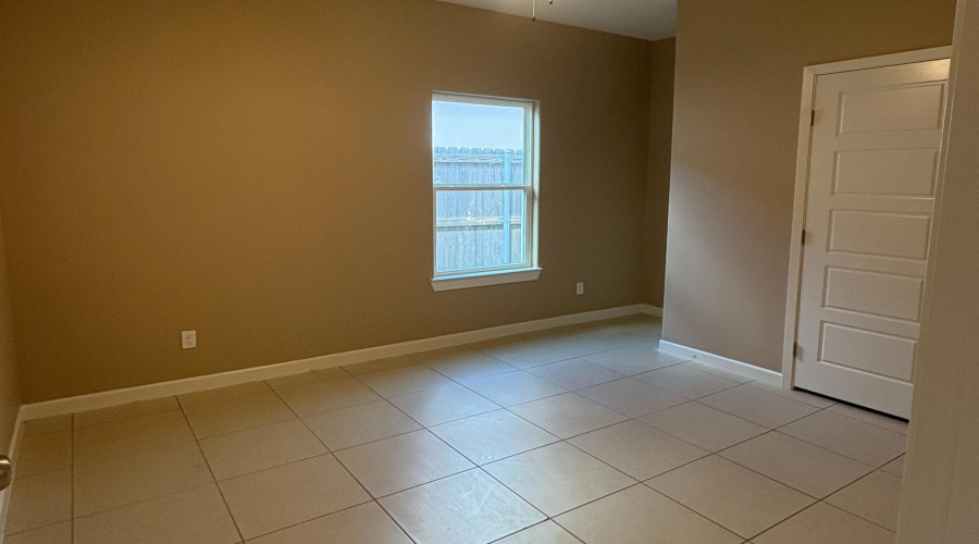 5711 Moses Lp., Laredo, Texas 78046, 3 Bedrooms Bedrooms, 5 Rooms Rooms,2 BathroomsBathrooms,Residential,For Sale,5711 Moses Lp.,20254193