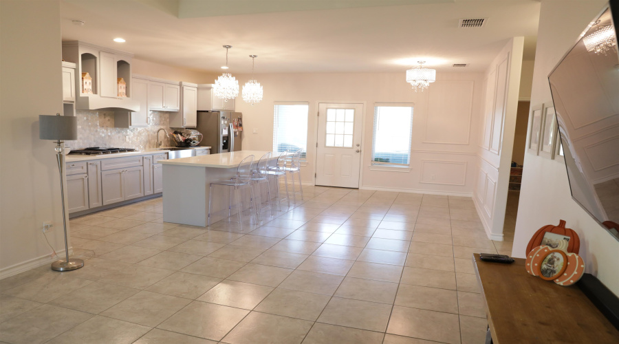 5307 Montebello Ct., Laredo, Texas 78046, 3 Bedrooms Bedrooms, 5 Rooms Rooms,2 BathroomsBathrooms,Residential,For Sale,5307 Montebello Ct.,20254806