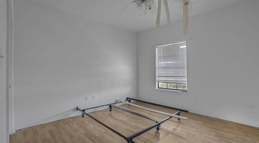 2445 Monarch Dr, Laredo, Texas 78045, 4 Bedrooms Bedrooms, 8 Rooms Rooms,2 BathroomsBathrooms,Residential,For Sale,2445 Monarch Dr,20254808