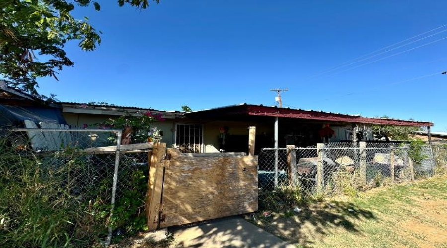 3119 Saltillo St, Laredo, Texas 78046, 4 Bedrooms Bedrooms, 5 Rooms Rooms,2 BathroomsBathrooms,Residential,For Sale,3119 Saltillo St,20254809