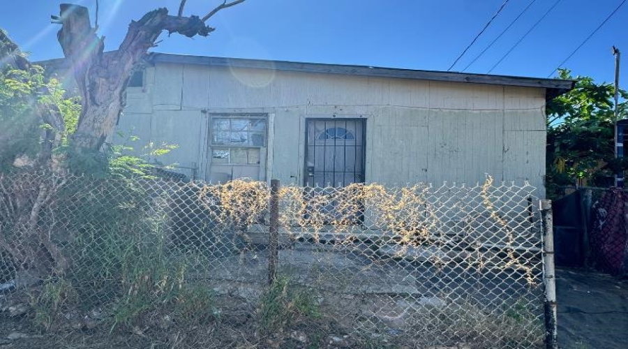 3119 Saltillo St, Laredo, Texas 78046, 4 Bedrooms Bedrooms, 5 Rooms Rooms,2 BathroomsBathrooms,Residential,For Sale,3119 Saltillo St,20254809