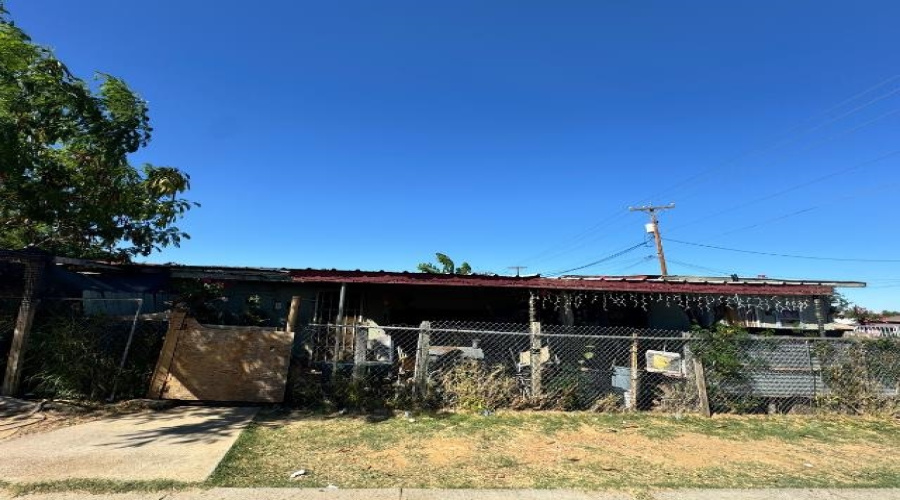 3119 Saltillo St, Laredo, Texas 78046, 4 Bedrooms Bedrooms, 5 Rooms Rooms,2 BathroomsBathrooms,Residential,For Sale,3119 Saltillo St,20254809