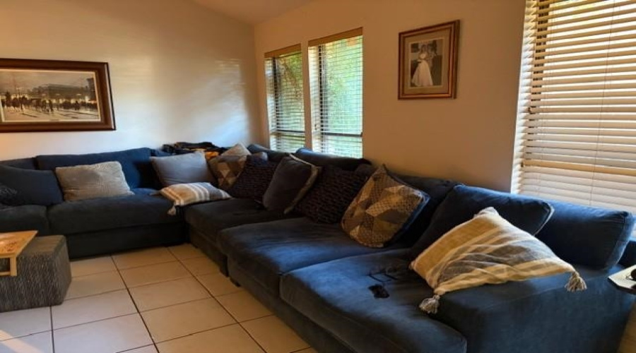 13 Quadrangle Cir, LAREDO, Texas 78041-2329, 3 Bedrooms Bedrooms, 5 Rooms Rooms,2 BathroomsBathrooms,Residential,For Sale,13 Quadrangle Cir,20254810