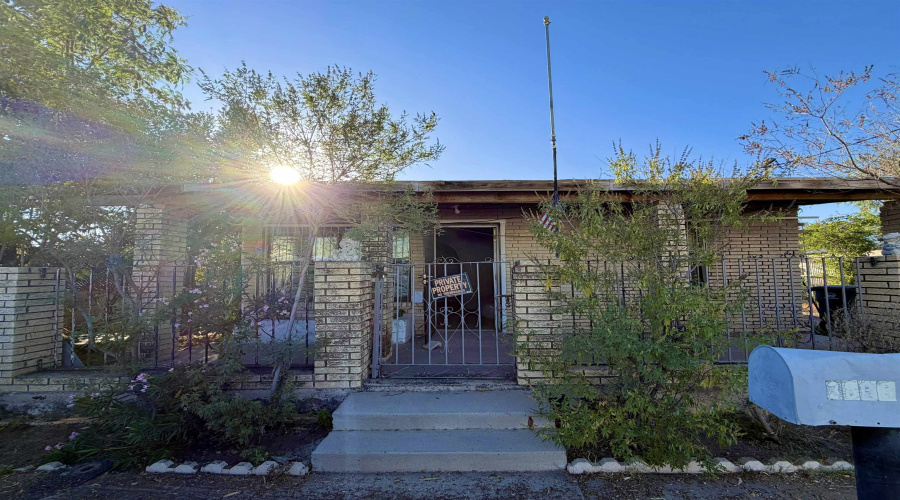 3808 Main Ave, Laredo, Texas 78041, 3 Bedrooms Bedrooms, 6 Rooms Rooms,1 BathroomBathrooms,Residential,For Sale,3808 Main Ave,20254814