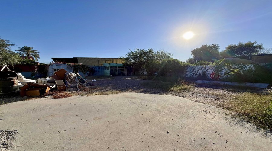 3808 Main Ave, Laredo, Texas 78041, 3 Bedrooms Bedrooms, 6 Rooms Rooms,1 BathroomBathrooms,Residential,For Sale,3808 Main Ave,20254814