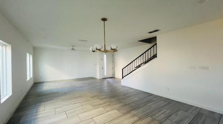 214 Deer Path Loop, Laredo, Texas 78045, 4 Bedrooms Bedrooms, 7 Rooms Rooms,2 BathroomsBathrooms,Residential,For Rent,214 Deer Path Loop,20254816