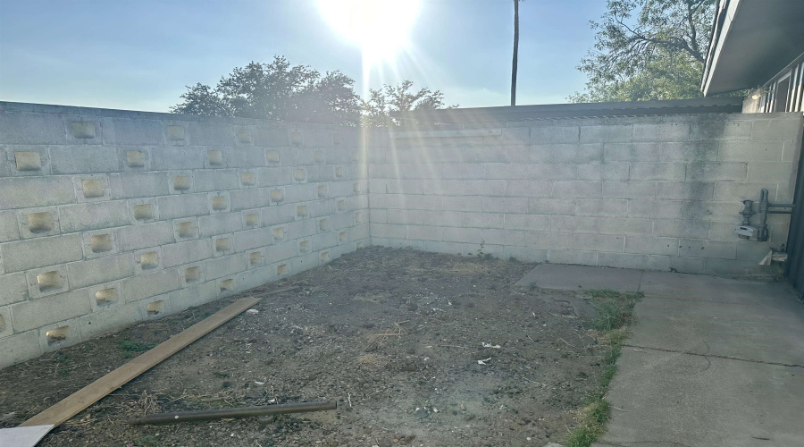 704 Banyan Ct W, Laredo, Texas 78041, ,Multi-family,For Sale,704 Banyan Ct W,20254804