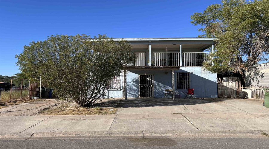 104 Segovia Dr, LAREDO, Texas 78046, ,Multi-family,For Sale,104 Segovia Dr,20254822