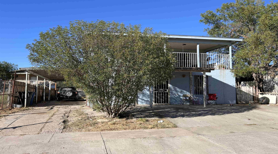 104 Segovia Dr, LAREDO, Texas 78046, ,Multi-family,For Sale,104 Segovia Dr,20254822