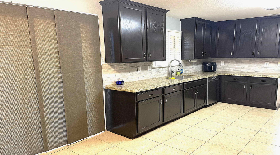 1901 Port Isabel Dr, Laredo, Texas 78045, 3 Bedrooms Bedrooms, 7 Rooms Rooms,2 BathroomsBathrooms,Residential,For Sale,1901 Port Isabel Dr,20252024