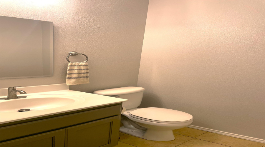 1901 Port Isabel Dr, Laredo, Texas 78045, 3 Bedrooms Bedrooms, 7 Rooms Rooms,2 BathroomsBathrooms,Residential,For Sale,1901 Port Isabel Dr,20252024