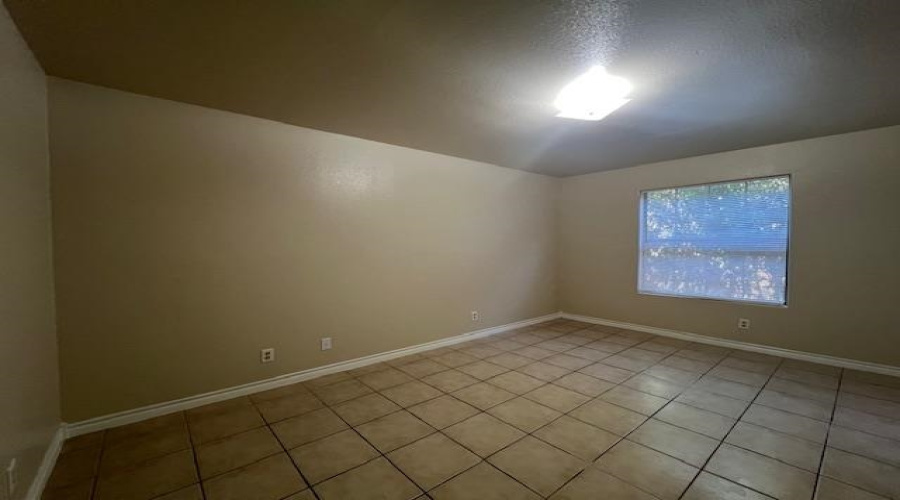 412 Shiloh Dr, Laredo, Texas 78045-6741, 3 Bedrooms Bedrooms, 5 Rooms Rooms,2 BathroomsBathrooms,Residential,For Rent,412 Shiloh Dr,20254817
