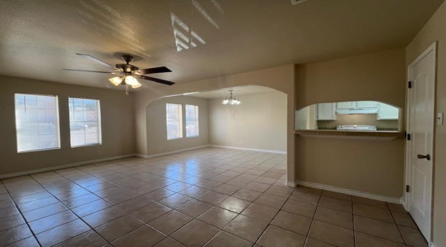412 Shiloh Dr, Laredo, Texas 78045-6741, 3 Bedrooms Bedrooms, 5 Rooms Rooms,2 BathroomsBathrooms,Residential,For Rent,412 Shiloh Dr,20254817