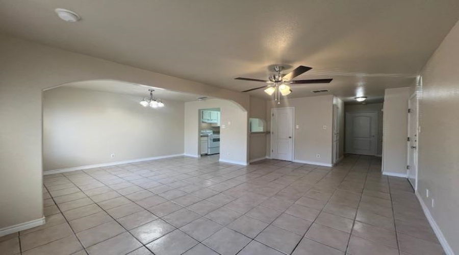 412 Shiloh Dr, Laredo, Texas 78045-6741, 3 Bedrooms Bedrooms, 5 Rooms Rooms,2 BathroomsBathrooms,Residential,For Rent,412 Shiloh Dr,20254817