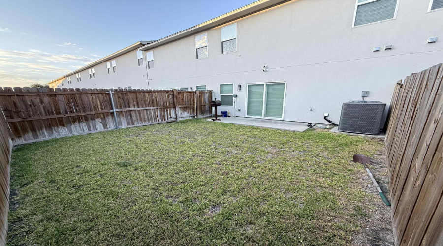 9908 Bijan Dr., Laredo, Texas 78045, 3 Bedrooms Bedrooms, 6 Rooms Rooms,2 BathroomsBathrooms,Residential,For Rent,9908 Bijan Dr.,20254818