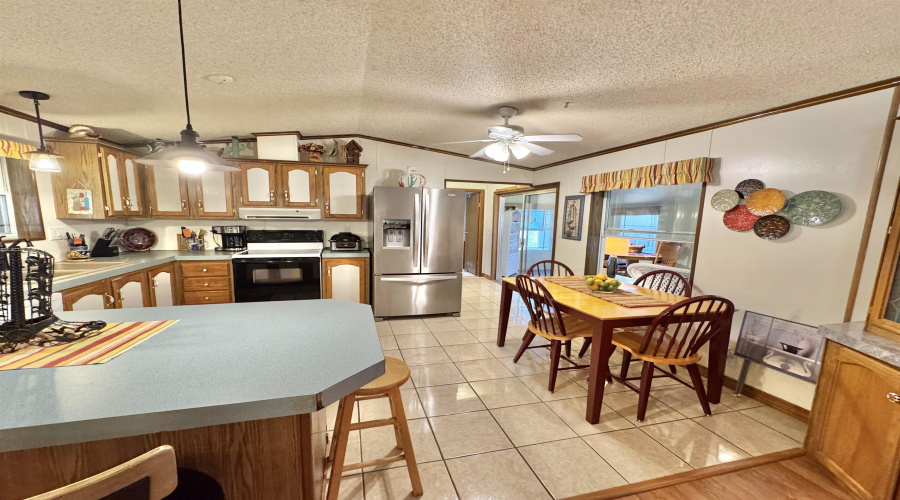 112 Autumn Ln., ZAPATA, Texas 78076, 2 Bedrooms Bedrooms, 4 Rooms Rooms,2 BathroomsBathrooms,Residential,For Sale,112 Autumn Ln.,20254821