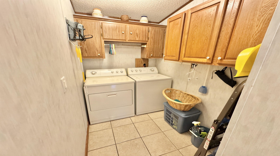 112 Autumn Ln., ZAPATA, Texas 78076, 2 Bedrooms Bedrooms, 4 Rooms Rooms,2 BathroomsBathrooms,Residential,For Sale,112 Autumn Ln.,20254821