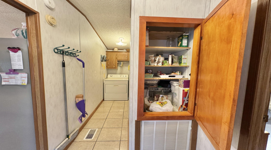 112 Autumn Ln., ZAPATA, Texas 78076, 2 Bedrooms Bedrooms, 4 Rooms Rooms,2 BathroomsBathrooms,Residential,For Sale,112 Autumn Ln.,20254821