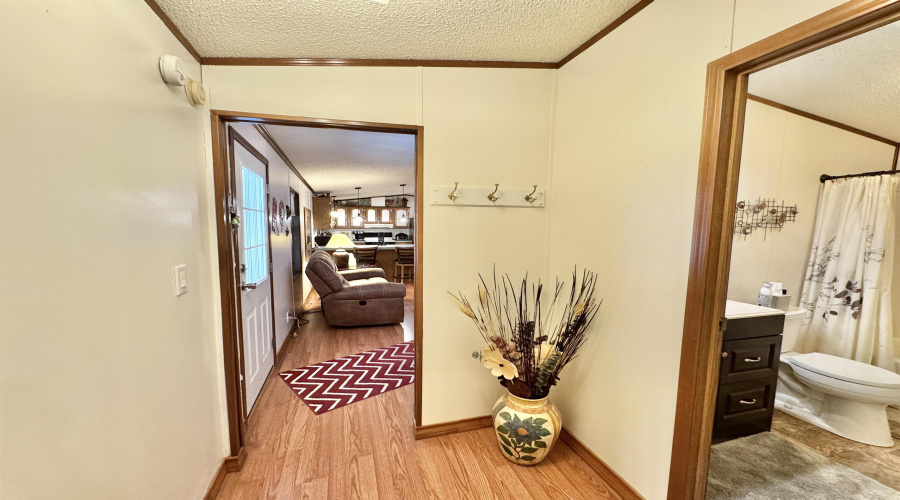 112 Autumn Ln., ZAPATA, Texas 78076, 2 Bedrooms Bedrooms, 4 Rooms Rooms,2 BathroomsBathrooms,Residential,For Sale,112 Autumn Ln.,20254821