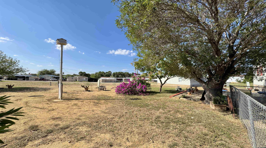 112 Autumn Ln., ZAPATA, Texas 78076, 2 Bedrooms Bedrooms, 4 Rooms Rooms,2 BathroomsBathrooms,Residential,For Sale,112 Autumn Ln.,20254821