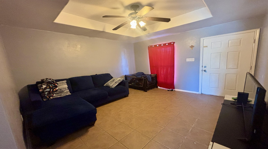 2616 Comal Lp, Laredo, Texas 78046, 3 Bedrooms Bedrooms, 7 Rooms Rooms,2 BathroomsBathrooms,Residential,For Sale,2616 Comal Lp,20254825