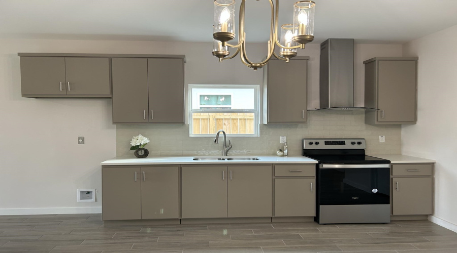 1411 Los Estribos Dr., Laredo, Texas 78046, 3 Bedrooms Bedrooms, 6 Rooms Rooms,2 BathroomsBathrooms,Residential,For Rent,1411 Los Estribos Dr.,20254826