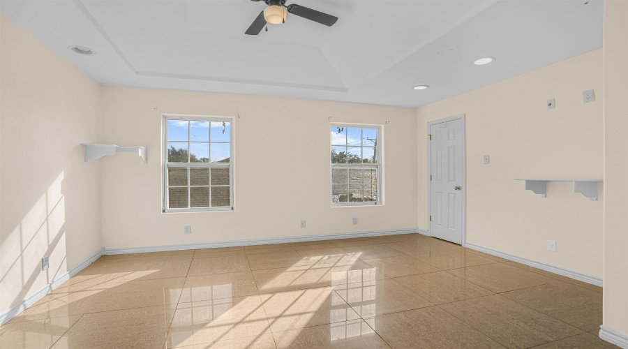 3501 Santa Barbara St, Laredo, Texas 78046, 5 Bedrooms Bedrooms, 10 Rooms Rooms,4 BathroomsBathrooms,Residential,For Sale,3501 Santa Barbara St,20254829