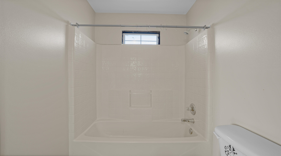 3501 Santa Barbara St, Laredo, Texas 78046, 5 Bedrooms Bedrooms, 10 Rooms Rooms,4 BathroomsBathrooms,Residential,For Sale,3501 Santa Barbara St,20254829