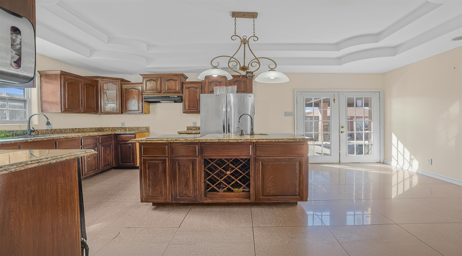 3501 Santa Barbara St, Laredo, Texas 78046, 5 Bedrooms Bedrooms, 10 Rooms Rooms,4 BathroomsBathrooms,Residential,For Sale,3501 Santa Barbara St,20254829